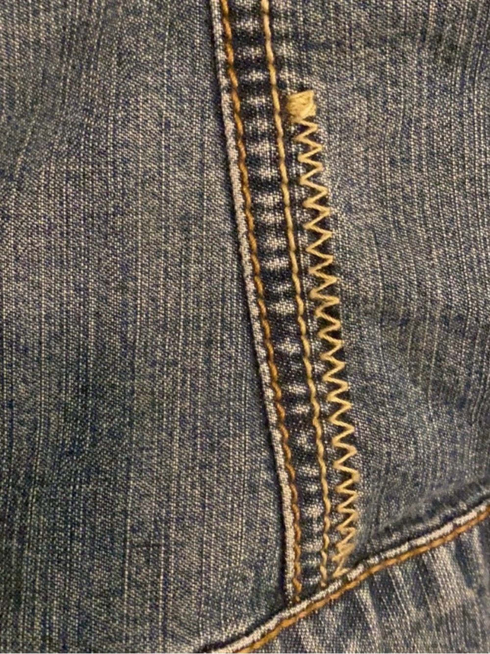 Cabi Women’s Light Blue Denim Jacket - Picture 4 of 6